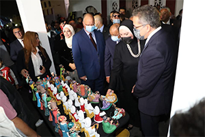 محافظ القاهرة يفتتح أعمال تطوير قرية صناعة الفخار بالفسطاط