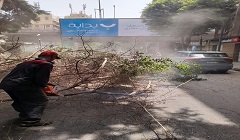 الدفع بفرق العمل للتعامل الفوري لتيسير حركة المرور وفتح الشوارع