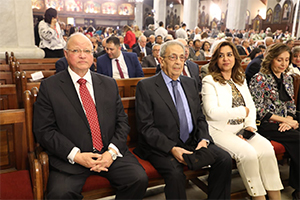 محافظ القاهرة يشهد إحتفال الكاتدرائية المرقسية بعيد القيامة المجيد 