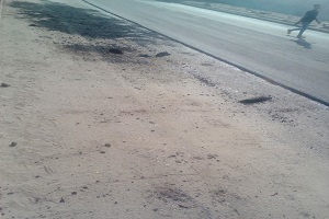 رئيس حي التبين يشهد رصف شارع الحديد والصلب