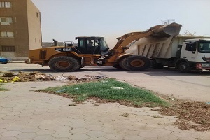 تكثيف الحملات على كافة المحاور الرئيسيه والمربعات الداخليه بالحي