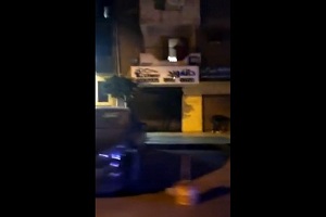 رئيس حى المعادى يقوم بالمرور على الأنشطة التى ينطبق عليها قرار الغلق