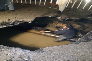 هبوط أرضي بحي الأميرية