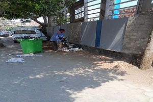 حمله بمتابعة سير العمل بمنظومة النظافه في شوارع الحي