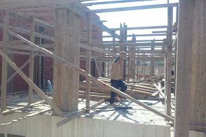 حمله لإيقاف أعمال البناء المخالف بالحي