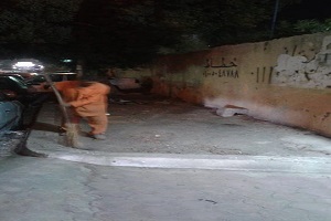 حملات لمتابعة سير العمل بمنظومة النظافه بالحي