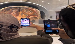 إقبالاً وتفاعلاً كبيراً من زائري المتحف القومي للحضارة المصرية على تجربة "فلتر انستجرام"