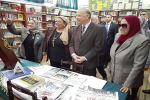 محافظ القاهرة يشهد فاعليات خليك زي آدم بمدرسة كلية النصر