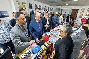 محافظ القاهرة يشهد تدشين مبادرة "مدرستي سعادتي" بالمنطقة الشرقية