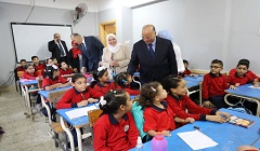 محافظ القاهرة يتفقد عدة مدارس بالعاصمة لمتابعة انتظام الدراسة