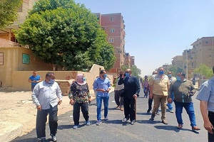 رئيس حي حلوان يتفقد أعمال التطوير الجارية بشارع عاطف البرقوقي