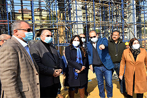 محافظ القاهرة ومساعد أول رئيس الوزراء يتفقدان أعمال تطوير حدائق الفسطاط وساحة جامع عمرو بن العاص